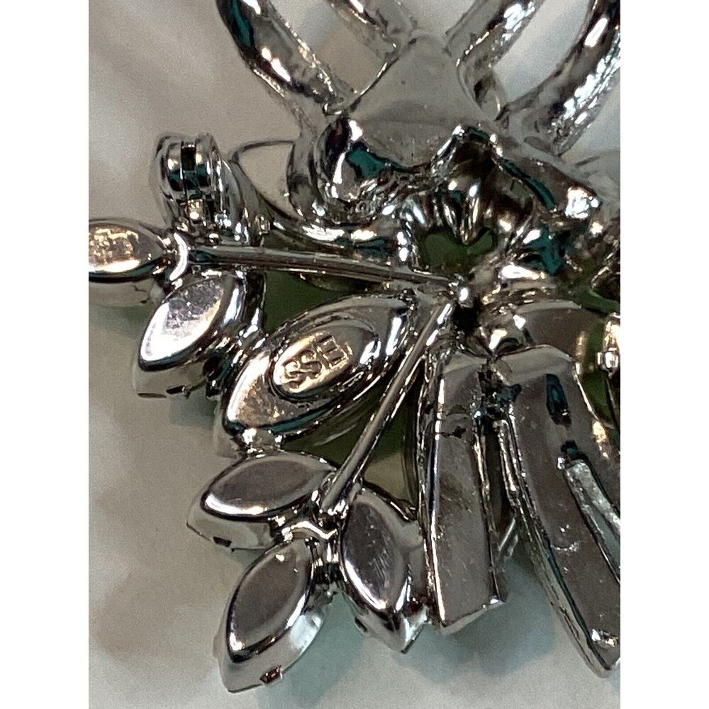Vtg WEISS Clear Lt Green Prong Set Crystal BROOCH Sparkly Flower Spray 2” Classy - Picture 10 of 10